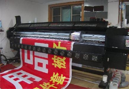 中方喷绘广告分辨率是多少？