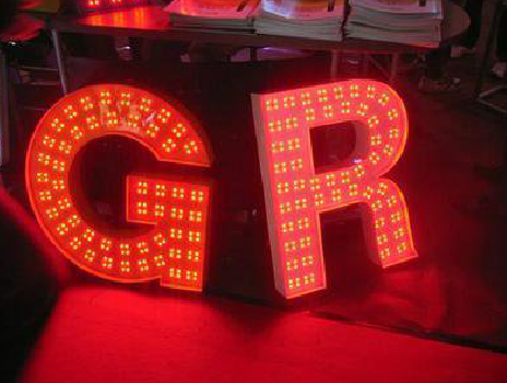 中方LED发光字有哪些优势？